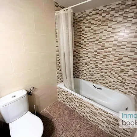 Montecarlo Salou, Piscina Y Centrico Apartment *